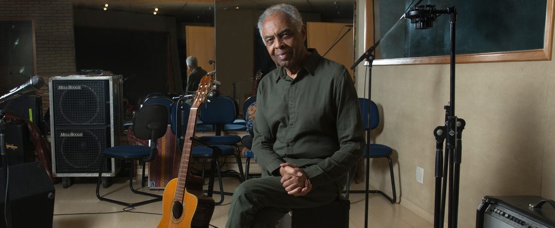 Fãs em contagem regressiva para o show de Gilberto Gil em João Pessoa