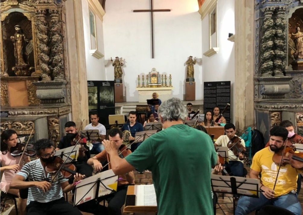 Orquestra Sinfônica homenageia as mães